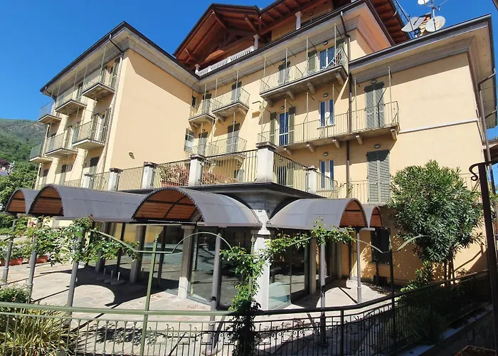 Hotel sulla spiaggia: Hotel Azalea